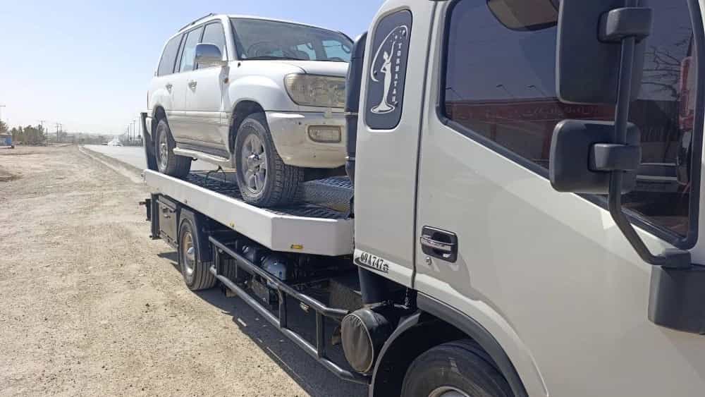 خدمات خودروبر شبانه روزی در فیض آباد با حمل ایمن خودرو